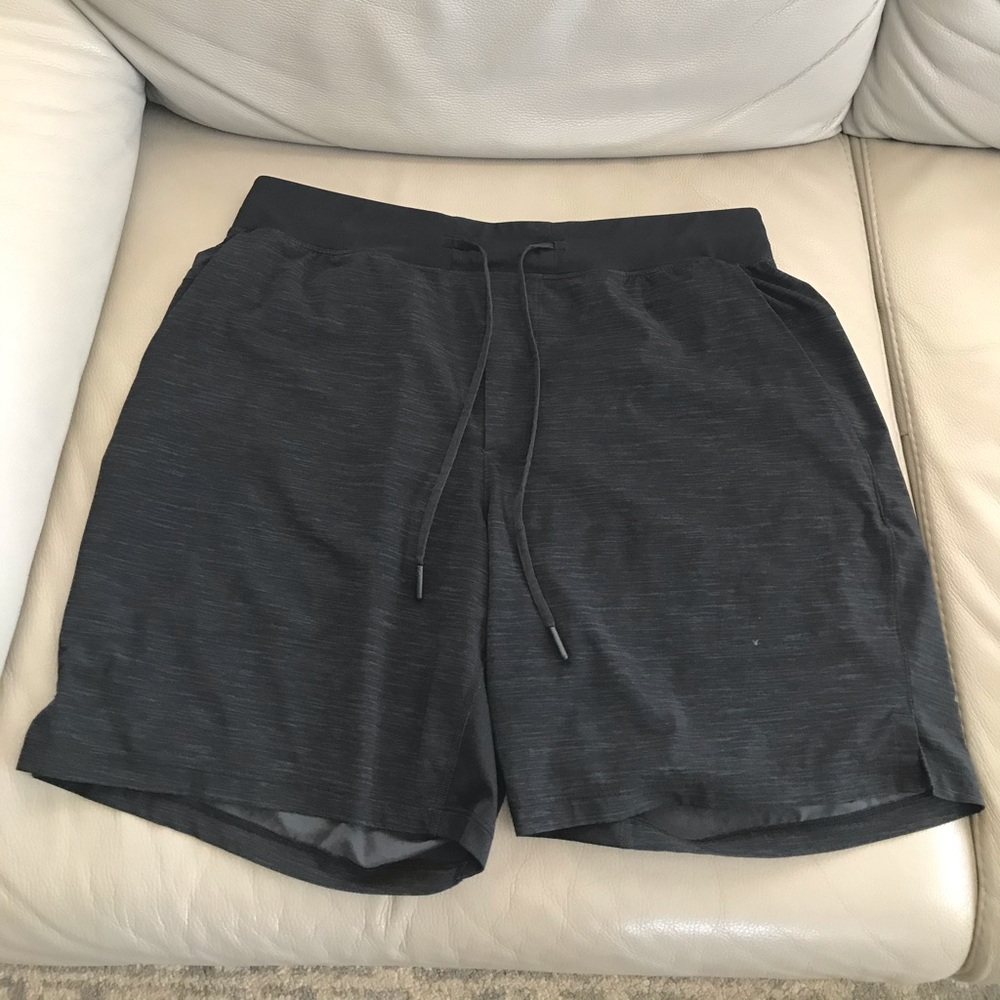 Lululemon T.H.E. Short 7” Linerless Heather Blk LG